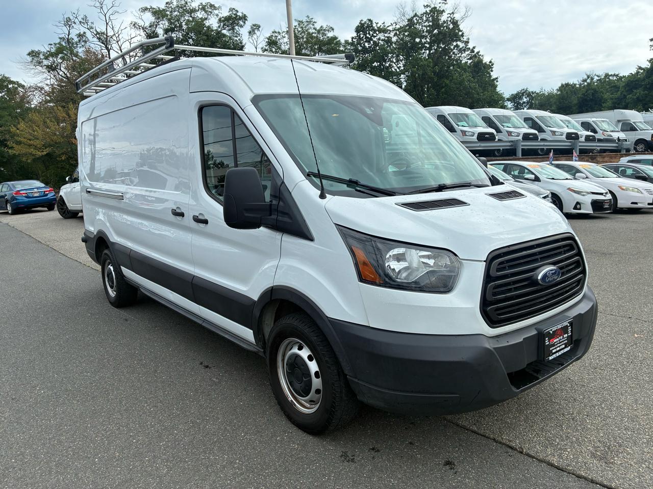Ford Transit 250 Van Med. Roof w/Sliding Pass. 148-in. WB 2019