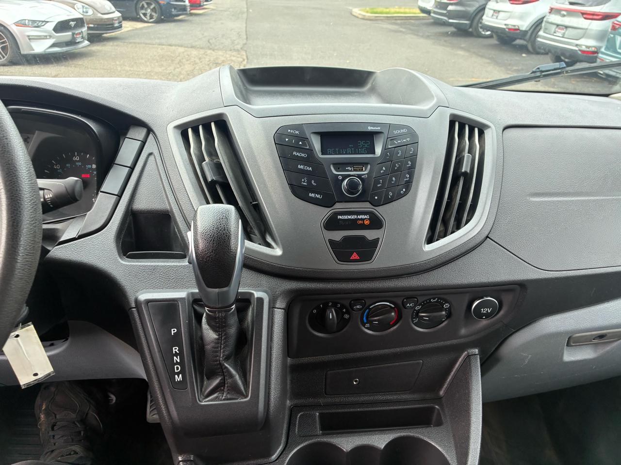 Ford Transit 250 Van Med. Roof w/Sliding Pass. 148-in. WB 2019