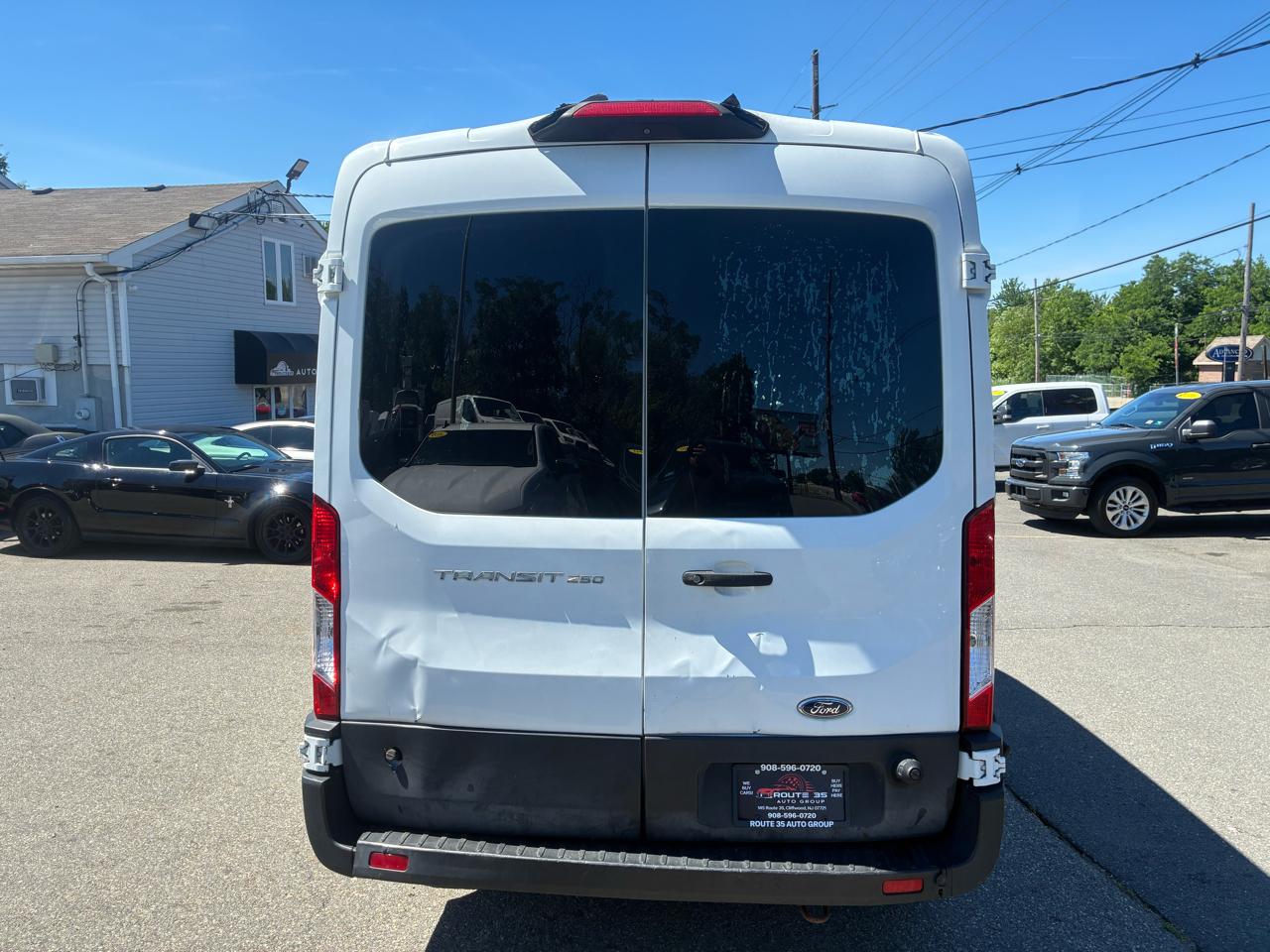Ford Transit 250 Van Med. Roof w/Sliding Pass. 148-in. WB 2019