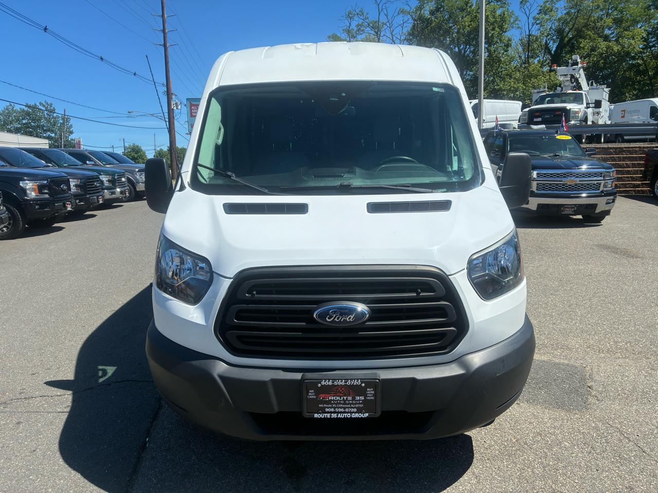 Ford Transit 250 Van Med. Roof w/Sliding Pass. 148-in. WB 2019