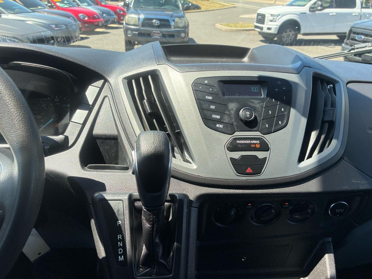 Ford Transit 250 Van Med. Roof w/Sliding Pass. 148-in. WB 2019