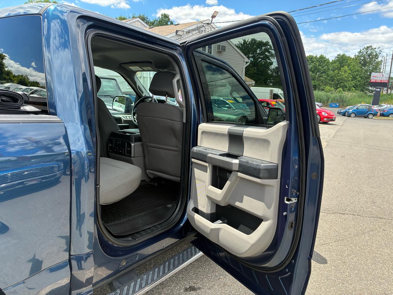 Ford F-150 XLT SuperCrew 6.5-ft. Bed 4WD 2017