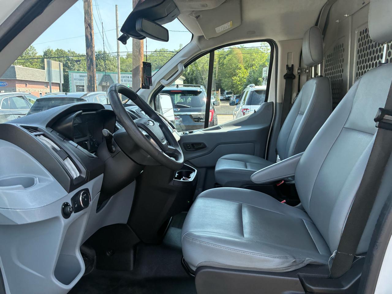 Ford Transit 350 Van Low Roof 60/40 Pass. 130-in. WB 2019