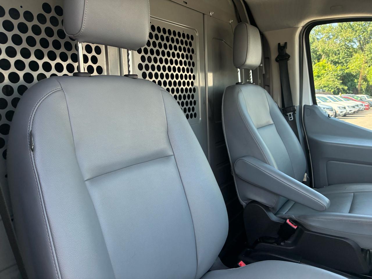 Ford Transit 350 Van Low Roof 60/40 Pass. 130-in. WB 2019