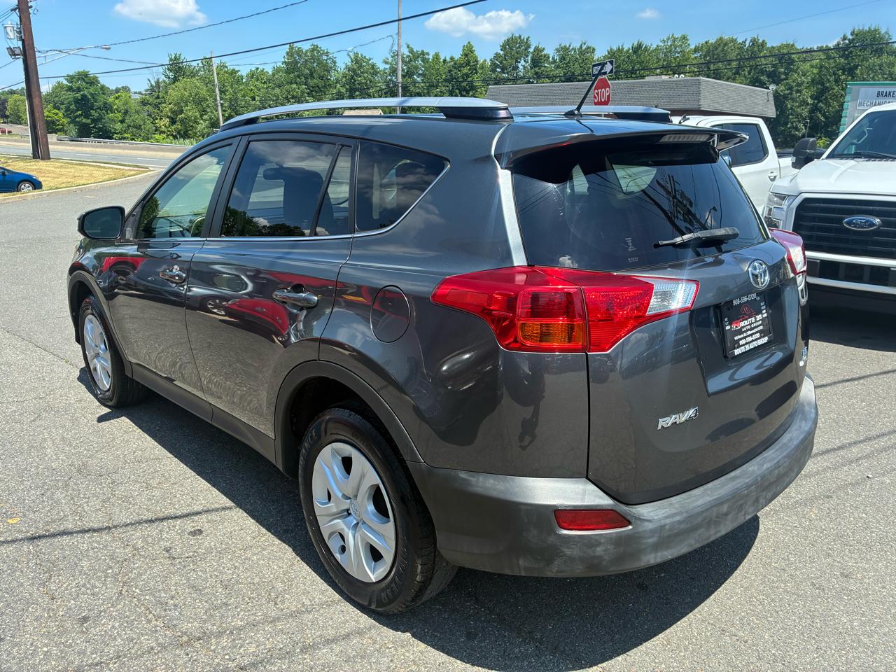 Toyota RAV4 LE AWD 2015