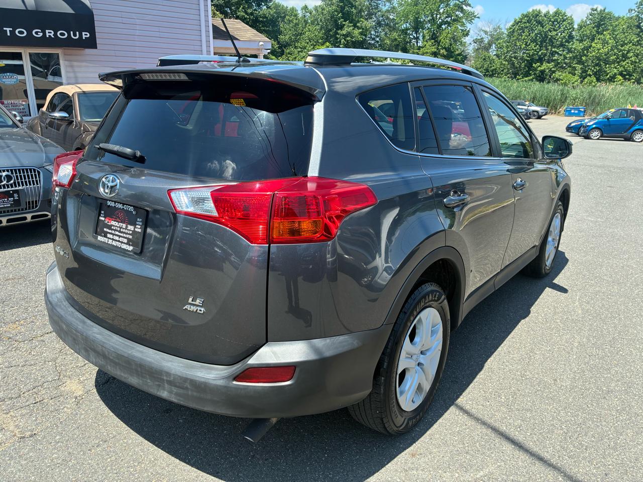 Toyota RAV4 LE AWD 2015