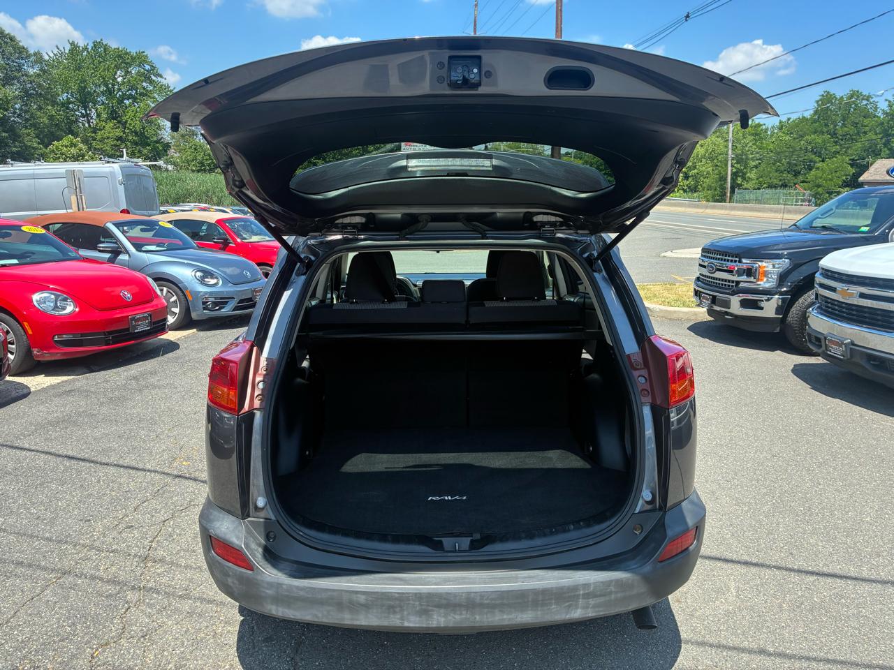 Toyota RAV4 LE AWD 2015