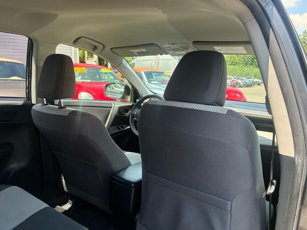 Toyota RAV4 LE AWD 2015