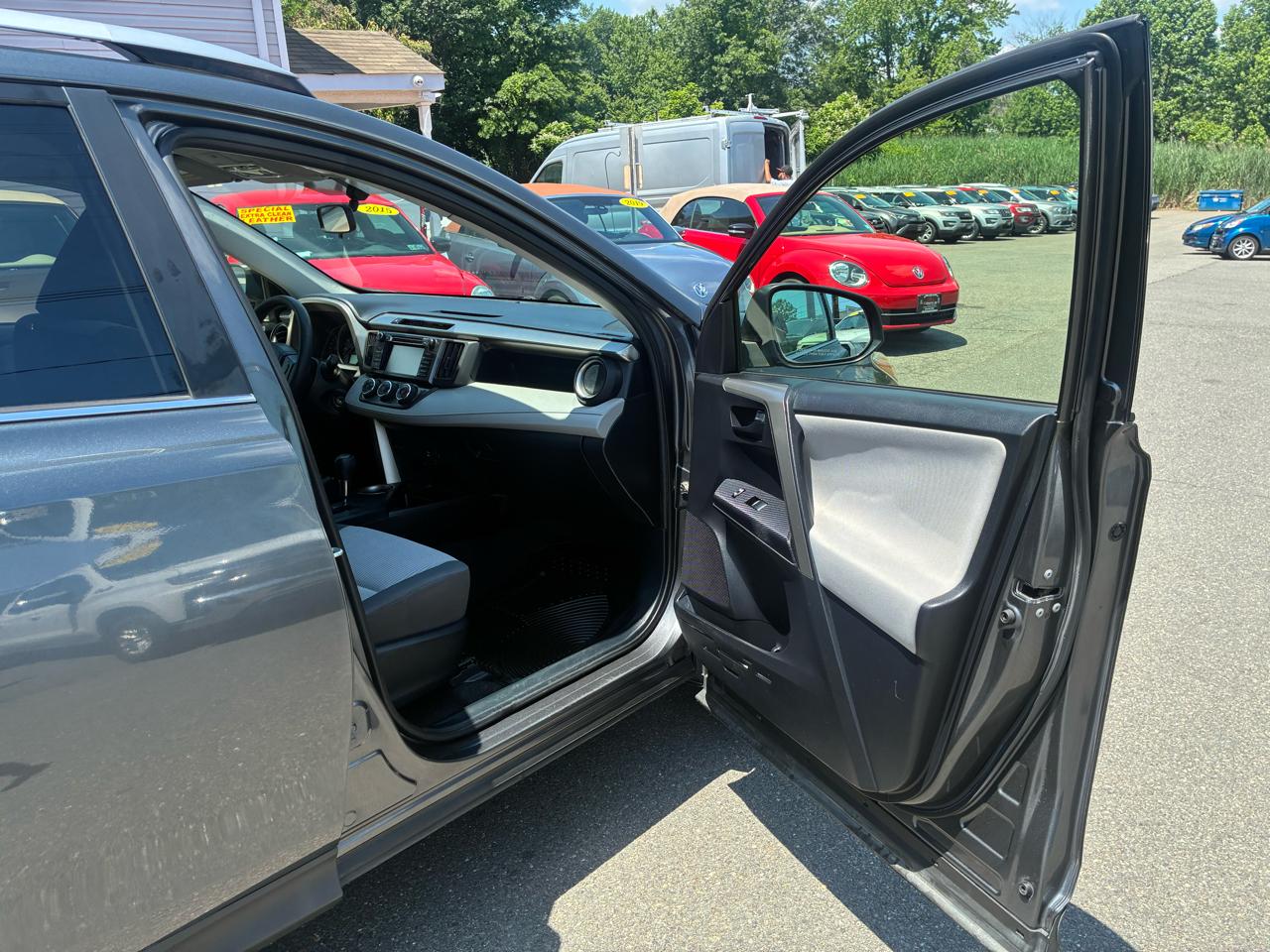 Toyota RAV4 LE AWD 2015