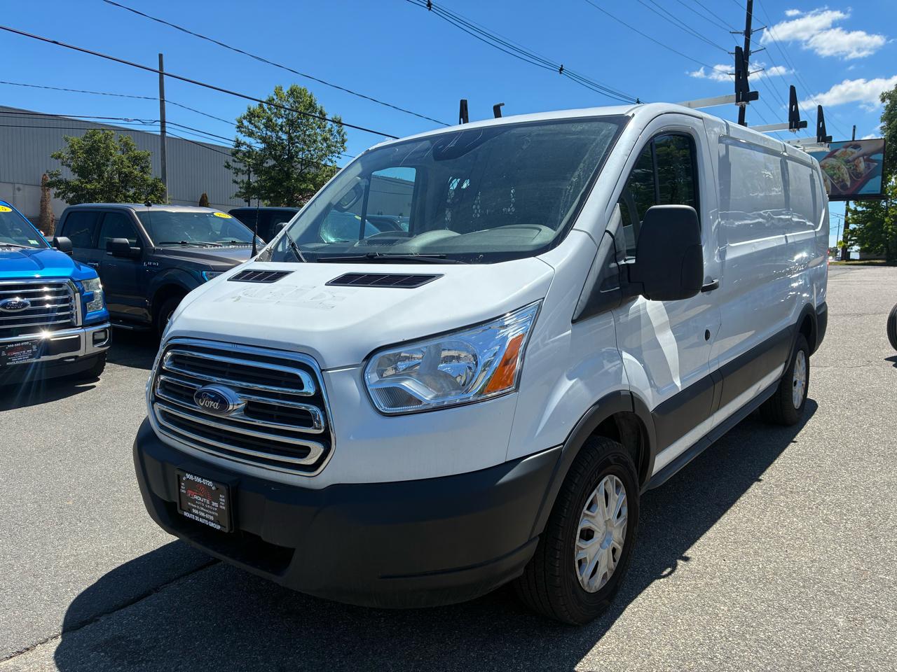 Ford Transit 250 Van Low Roof 60/40 Pass.130-in. WB 2019