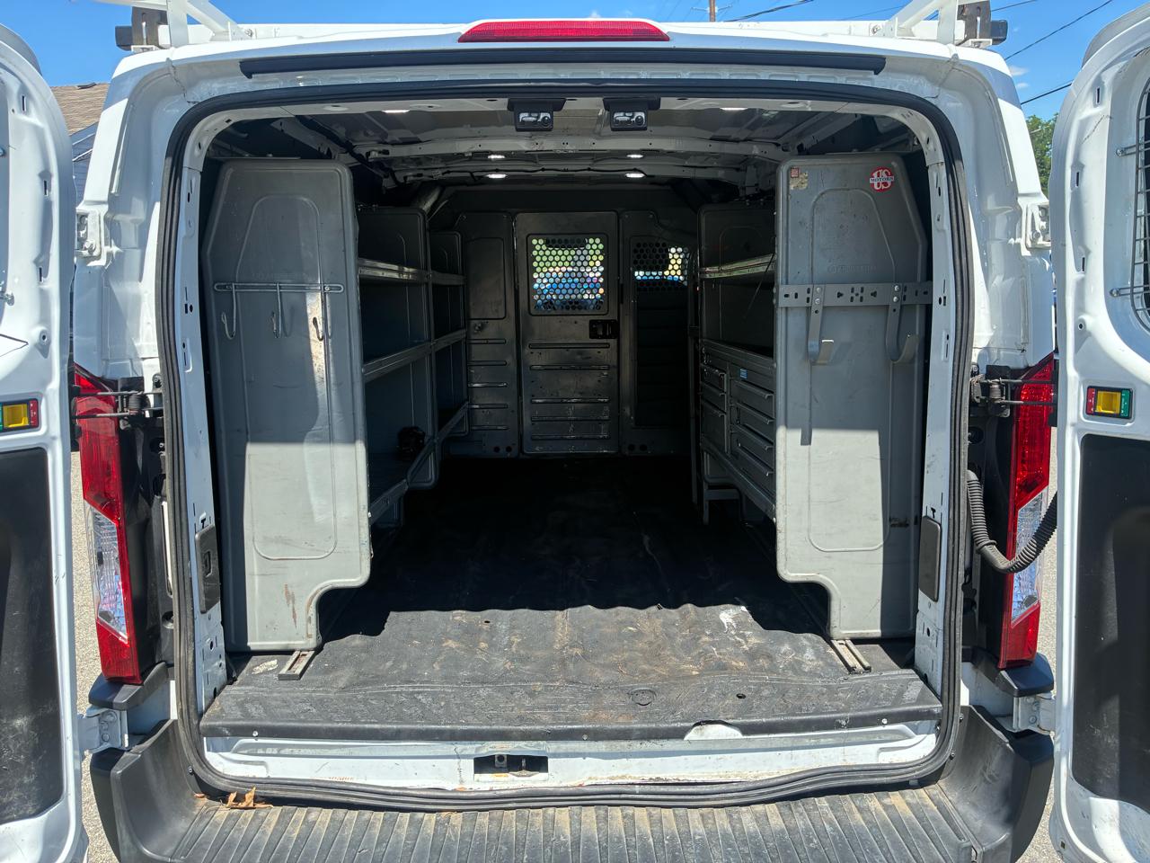 Ford Transit 250 Van Low Roof 60/40 Pass.130-in. WB 2019