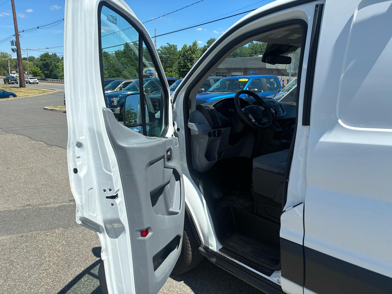 Ford Transit 250 Van Low Roof 60/40 Pass.130-in. WB 2019