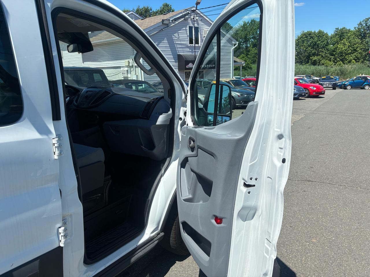 Ford Transit 250 Van Low Roof 60/40 Pass.130-in. WB 2019