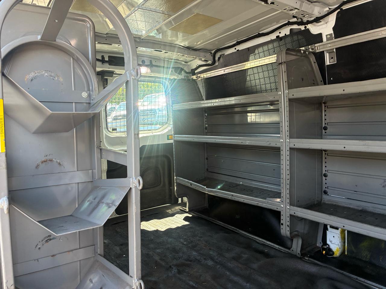 Ford Transit 250 Van Low Roof 60/40 Pass.130-in. WB 2019