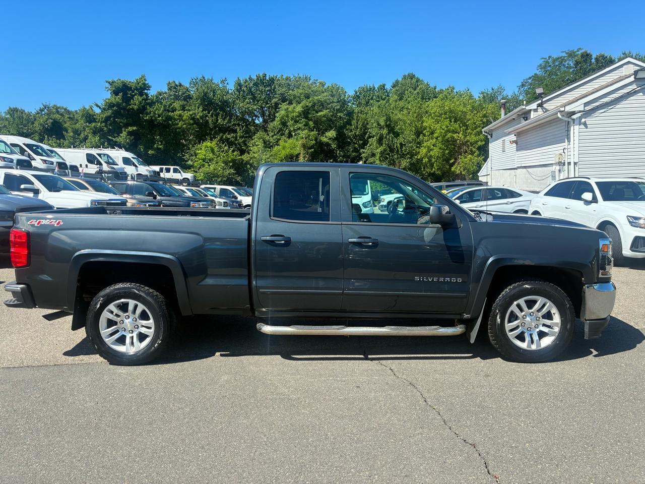 Chevrolet Silverado 1500 LT Double Cab 4WD 2017