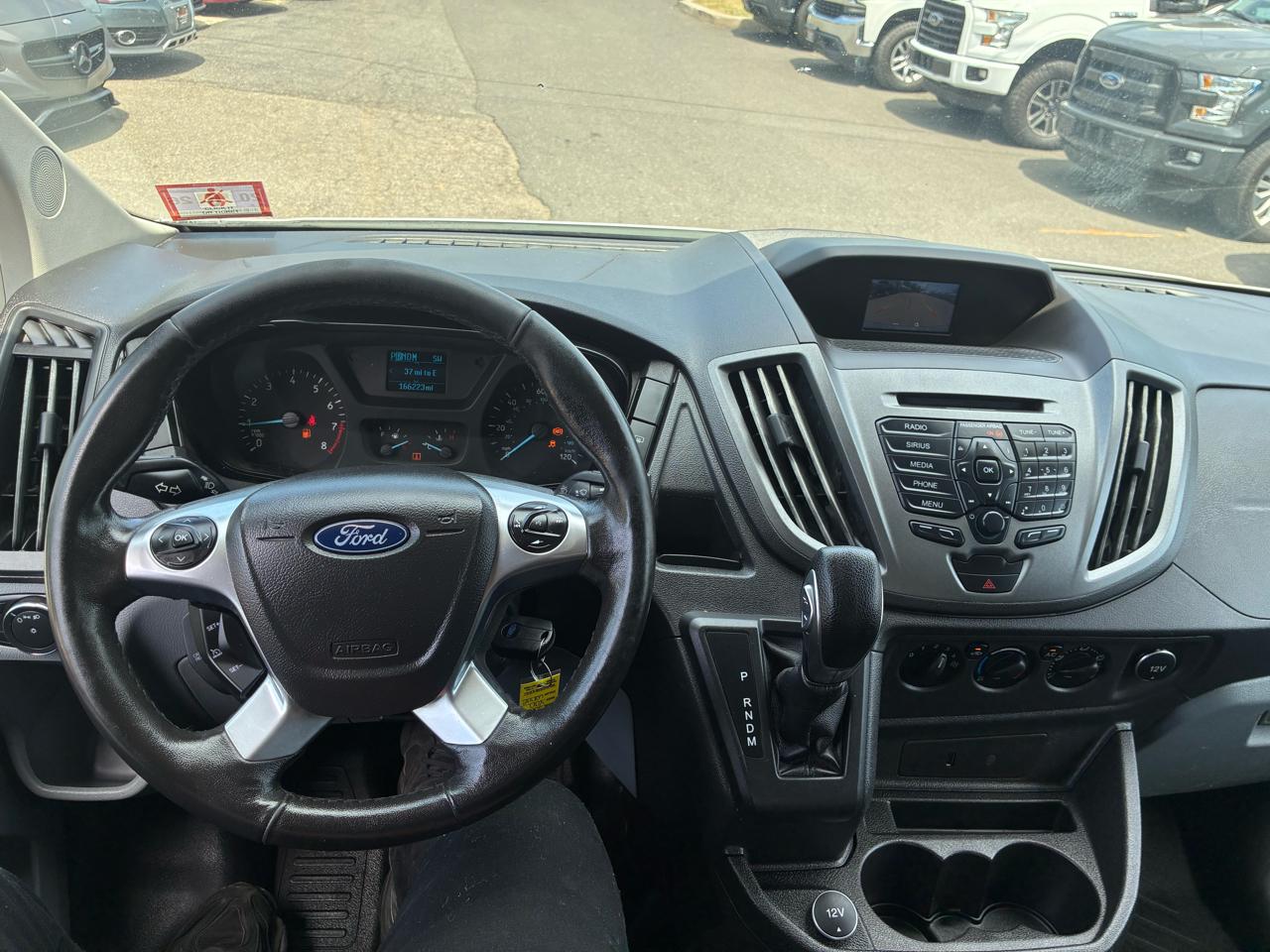 Ford Transit 250 Van Med. Roof w/Sliding Pass. 148-in. WB 2017