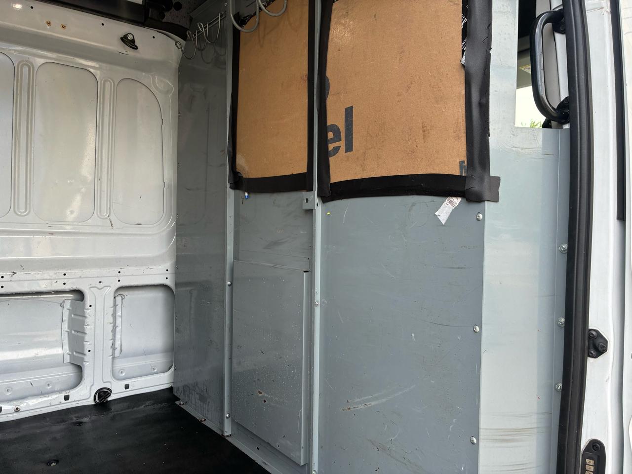 Ford Transit 350 Van Med. Roof w/Sliding Pass. 148-in. WB 2018