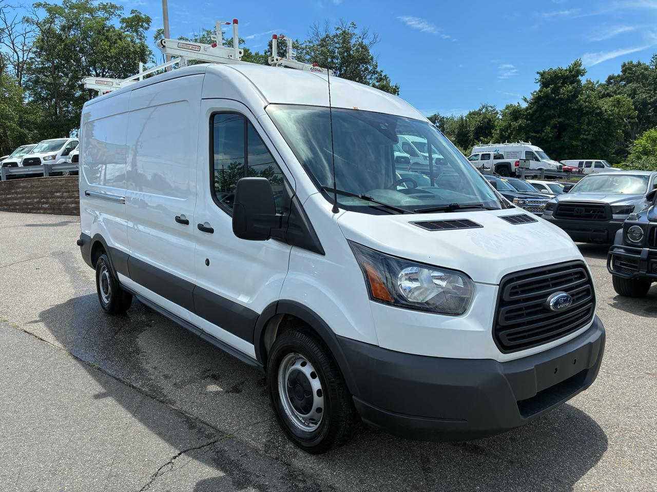 Ford Transit 350 Van Med. Roof w/Sliding Pass. 148-in. WB 2018