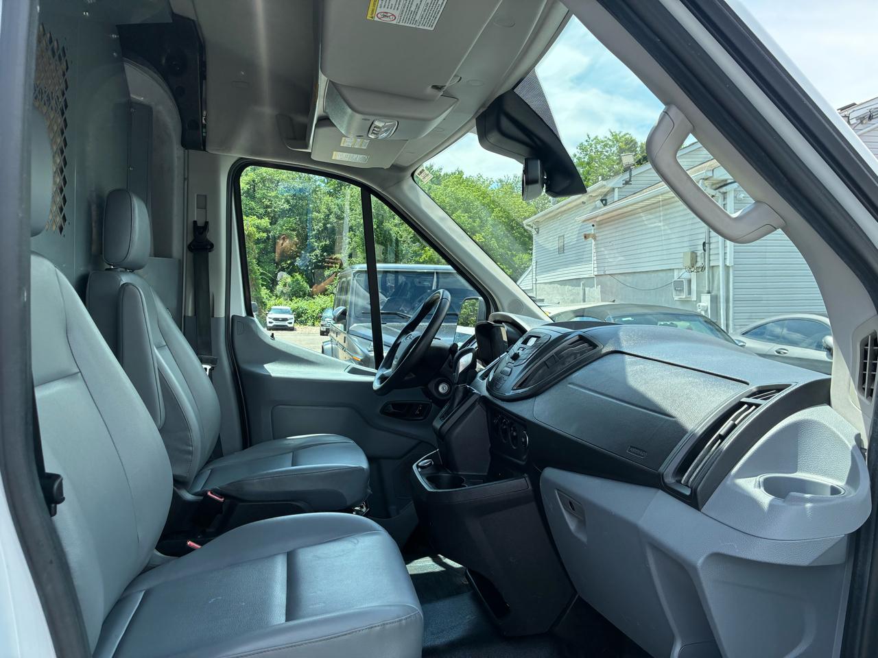 Ford Transit 350 Van Med. Roof w/Sliding Pass. 148-in. WB 2018