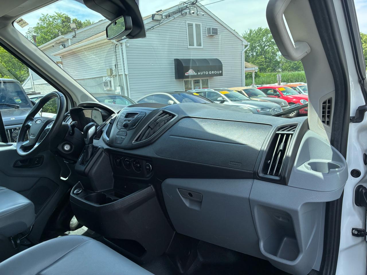 Ford Transit 350 Van Med. Roof w/Sliding Pass. 148-in. WB 2018