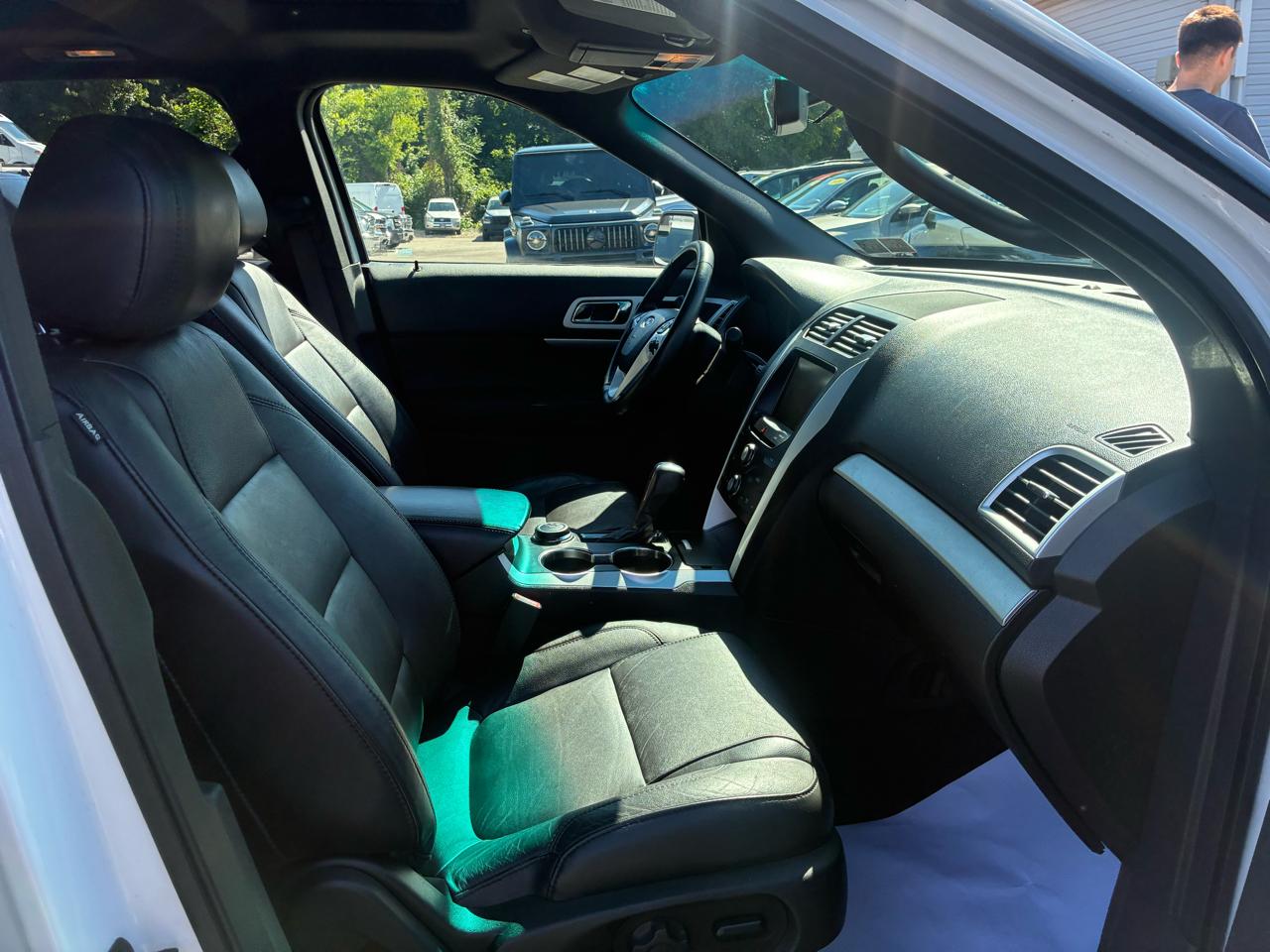 Ford Explorer XLT 4WD 2015