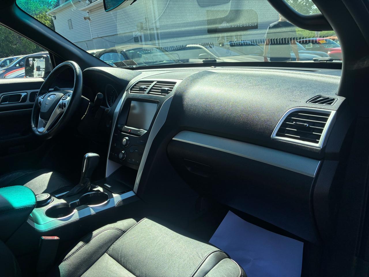 Ford Explorer XLT 4WD 2015