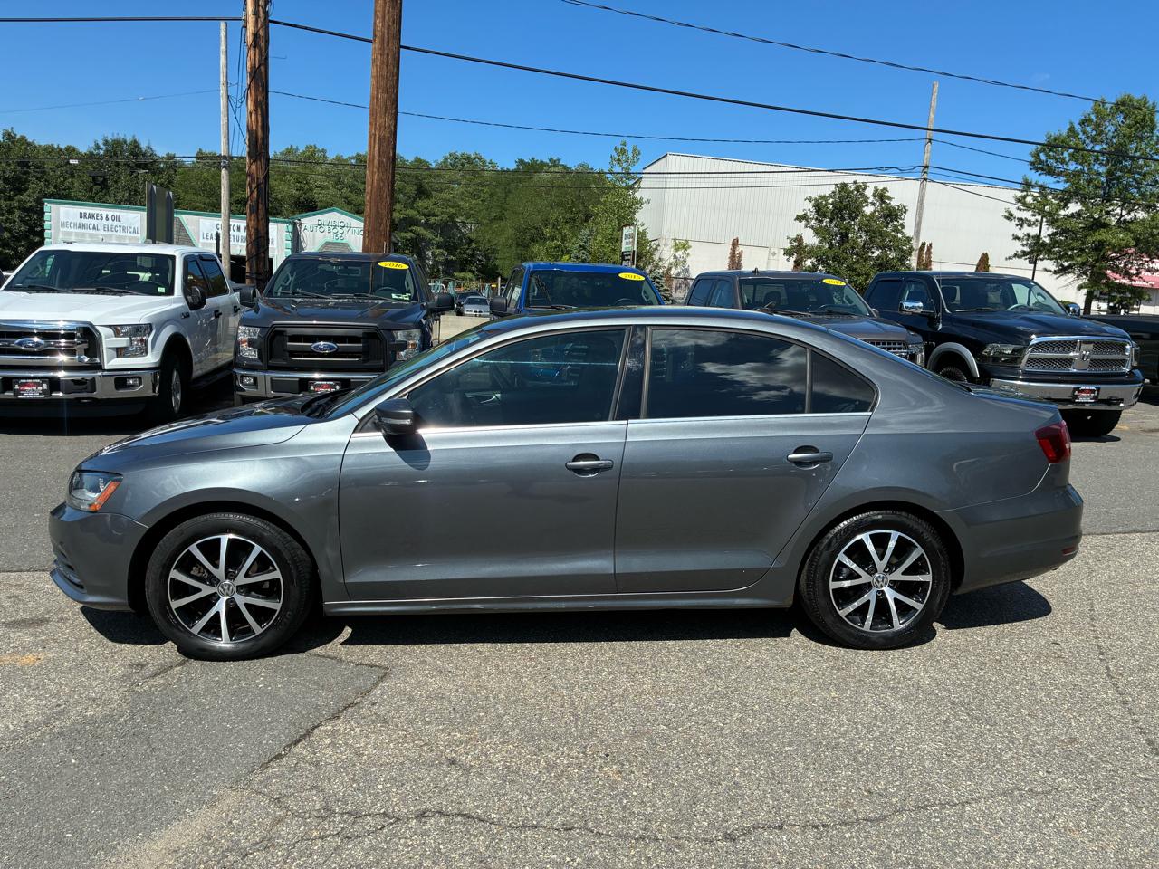 Volkswagen Jetta 1.4T SE 6A 2017