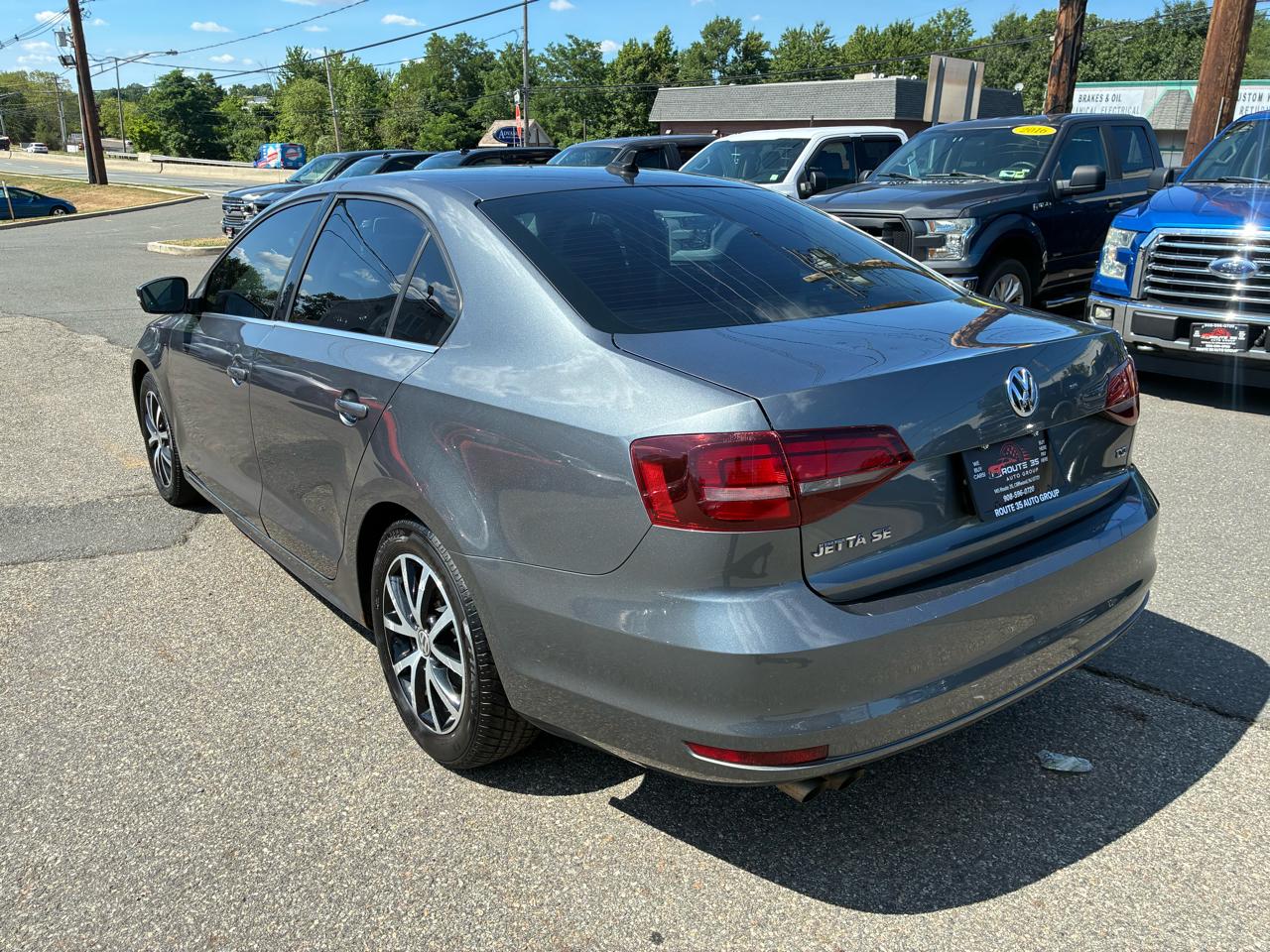 Volkswagen Jetta 1.4T SE 6A 2017