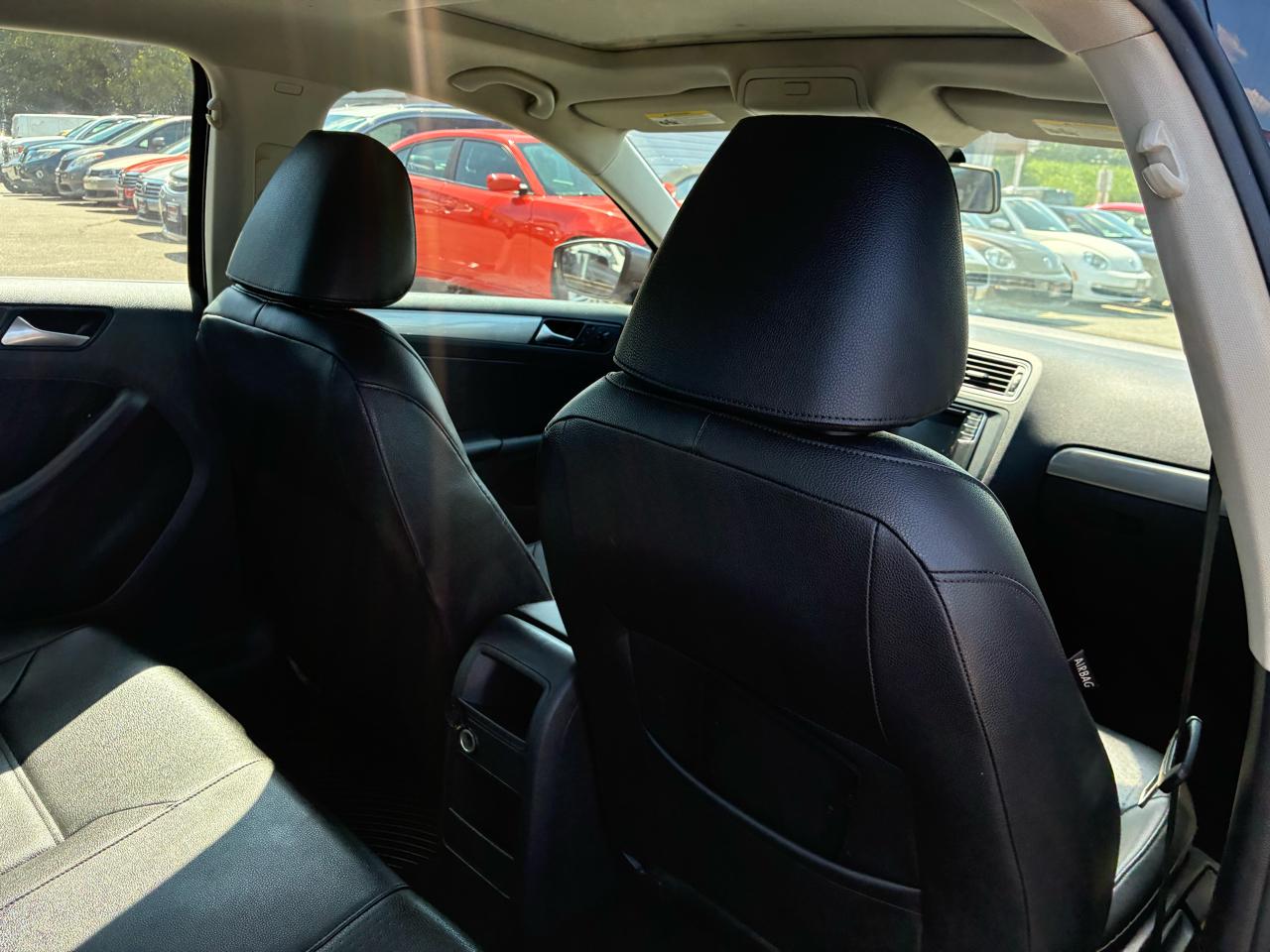 Volkswagen Jetta 1.4T SE 6A 2017