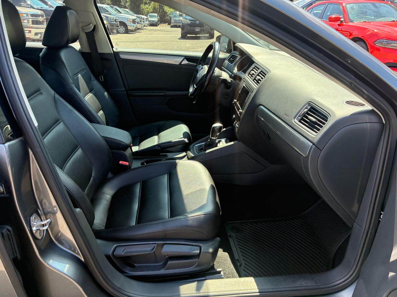 Volkswagen Jetta 1.4T SE 6A 2017