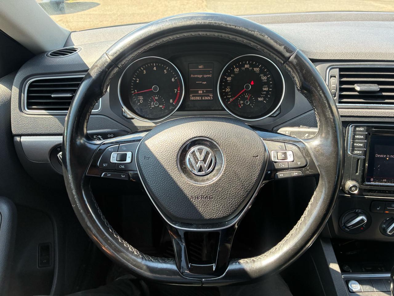 Volkswagen Jetta 1.4T SE 6A 2017