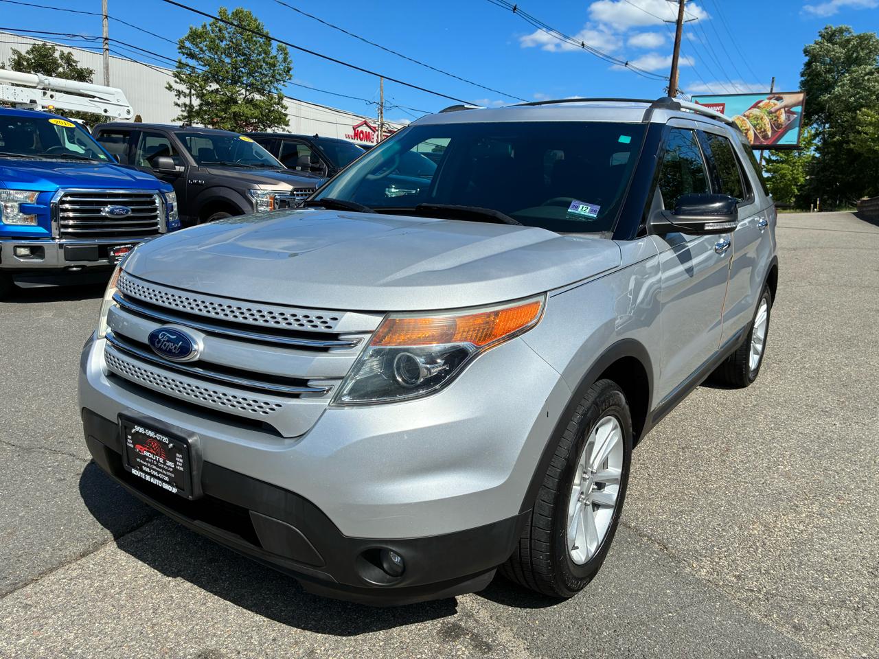 Ford Explorer XLT 4WD 2015