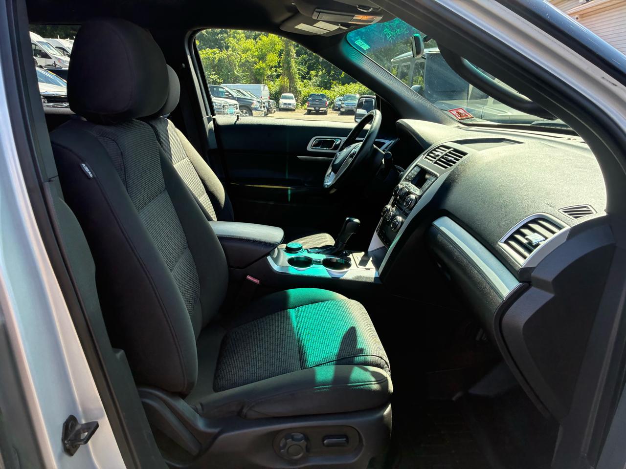 Ford Explorer XLT 4WD 2015
