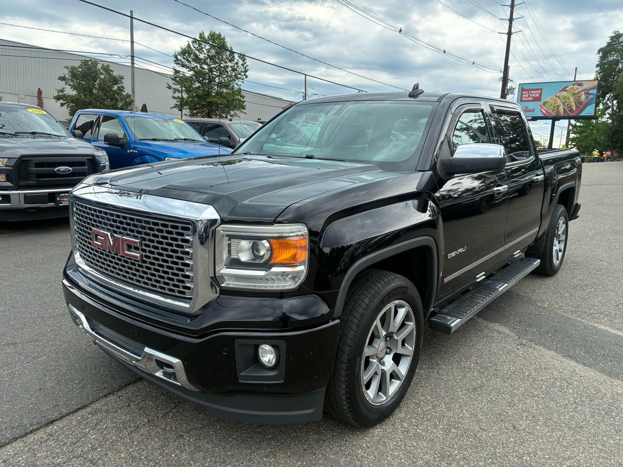 GMC Sierra 1500 Denali Crew Cab Short Box 4WD 2015