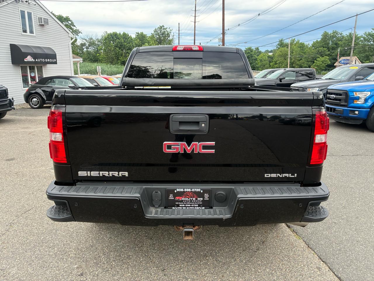 GMC Sierra 1500 Denali Crew Cab Short Box 4WD 2015