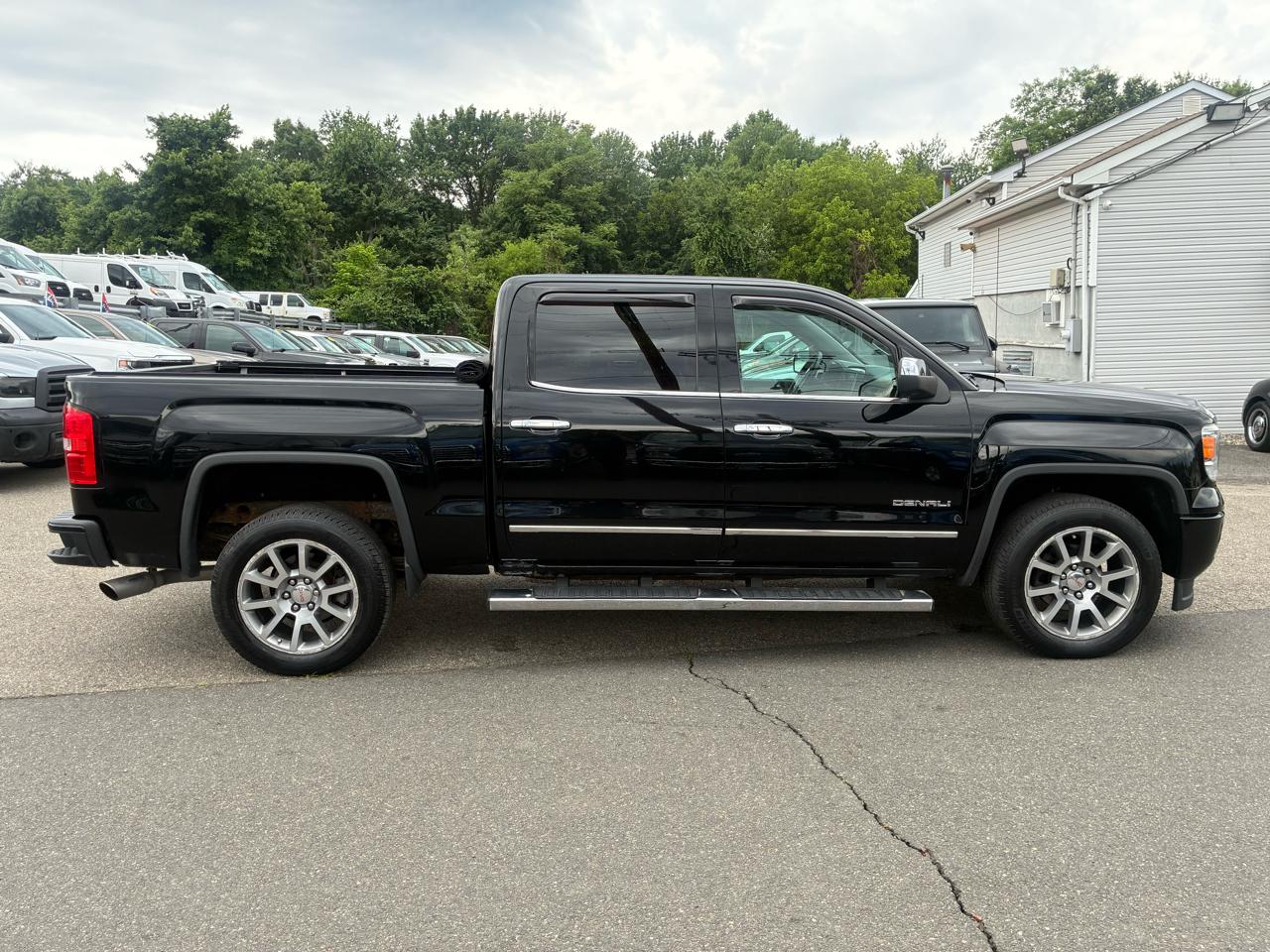 GMC Sierra 1500 Denali Crew Cab Short Box 4WD 2015