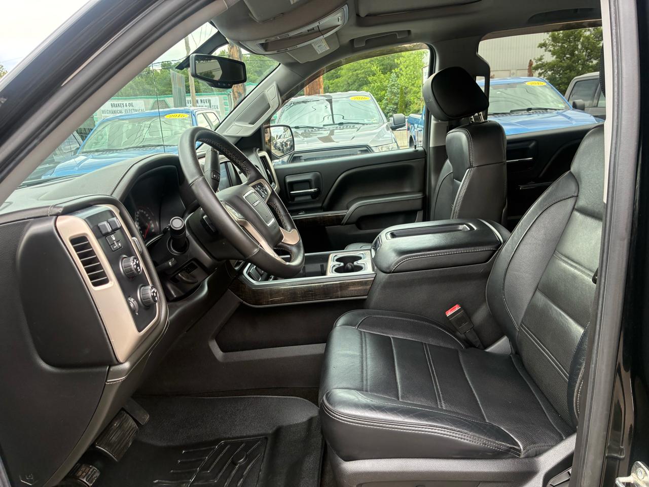 GMC Sierra 1500 Denali Crew Cab Short Box 4WD 2015