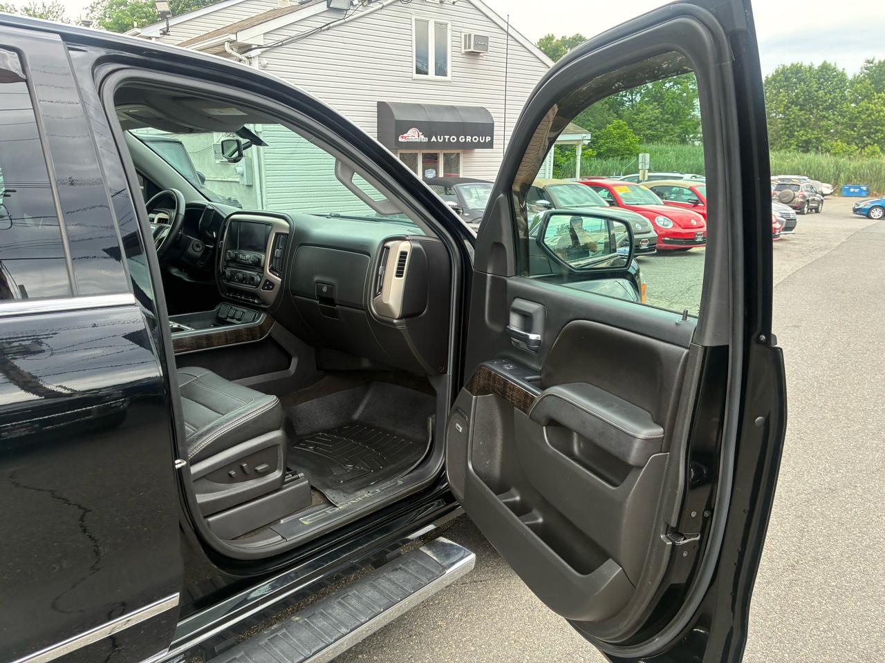 GMC Sierra 1500 Denali Crew Cab Short Box 4WD 2015