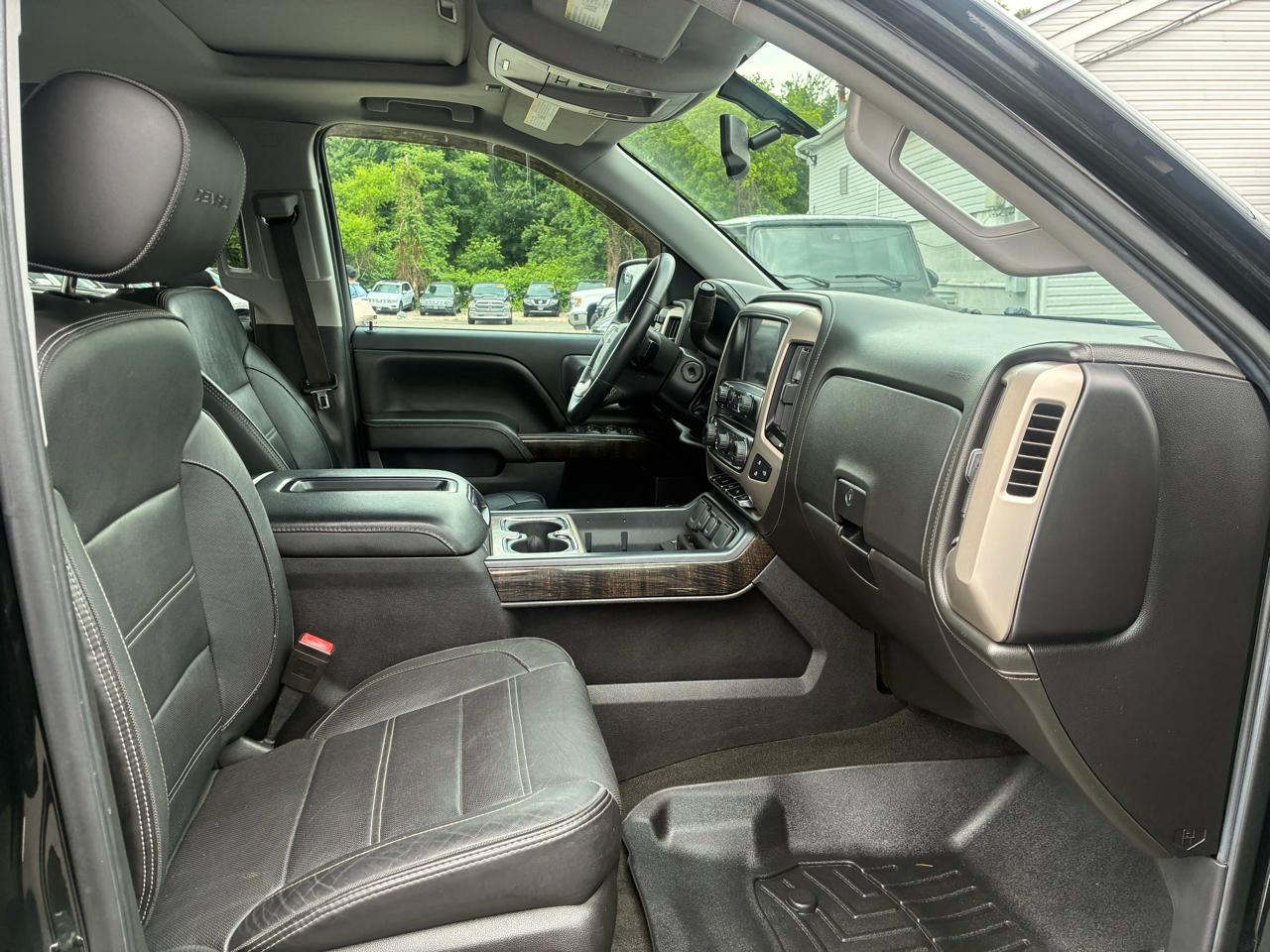 GMC Sierra 1500 Denali Crew Cab Short Box 4WD 2015
