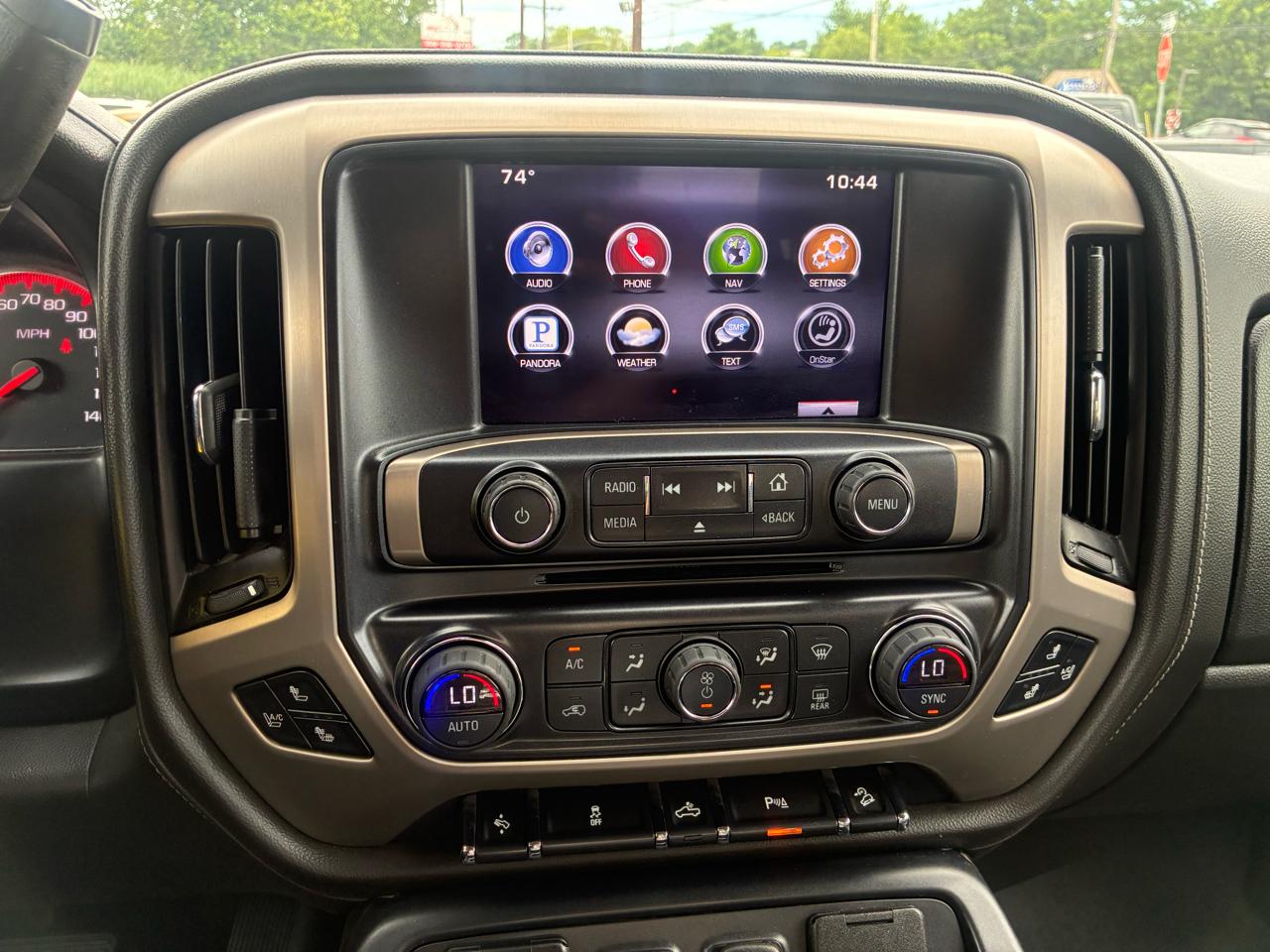 GMC Sierra 1500 Denali Crew Cab Short Box 4WD 2015