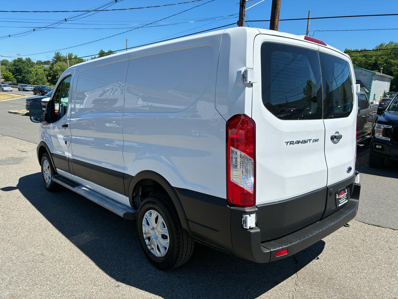 Ford Transit 250 Van 2024