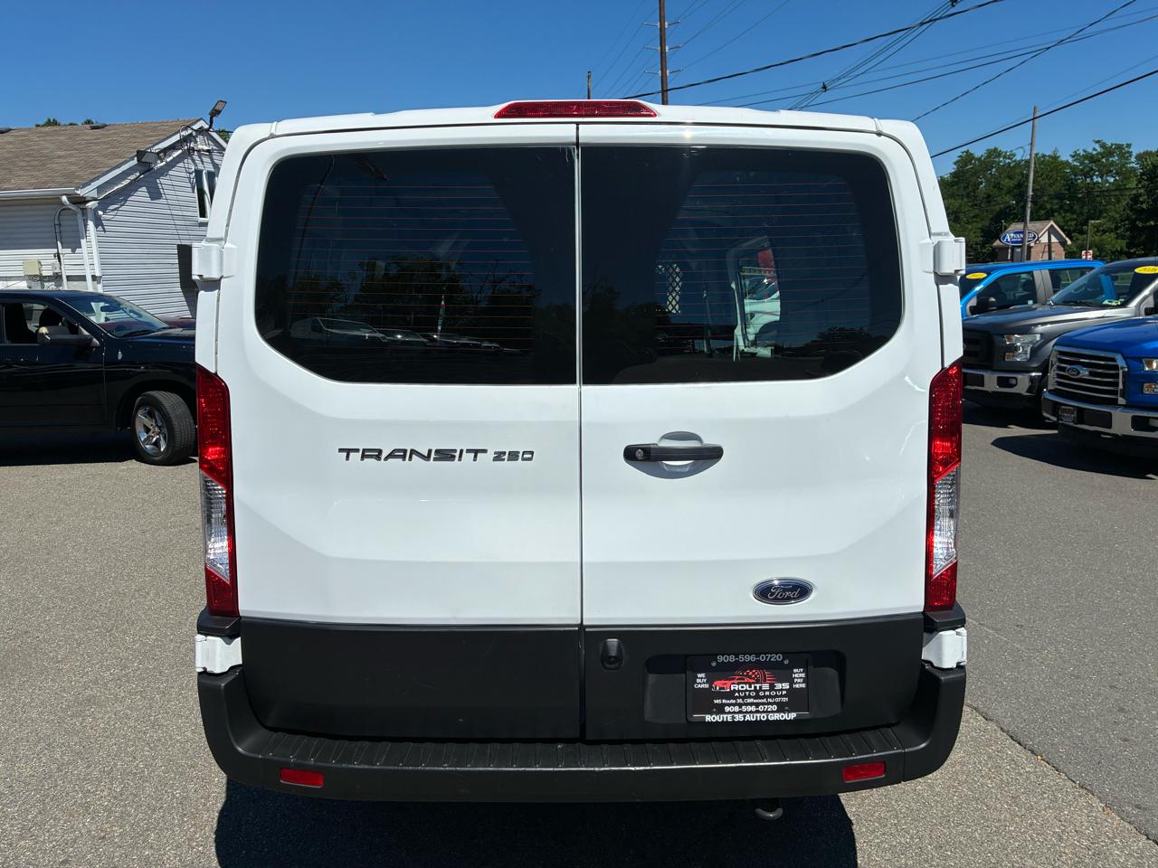 Ford Transit 250 Van 2024