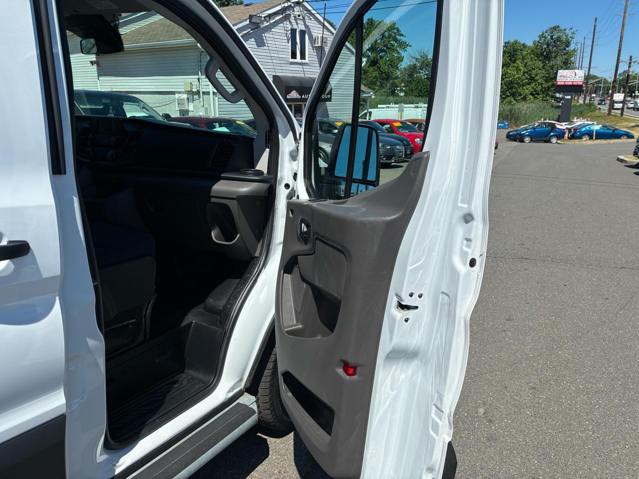 Ford Transit 250 Van 2024
