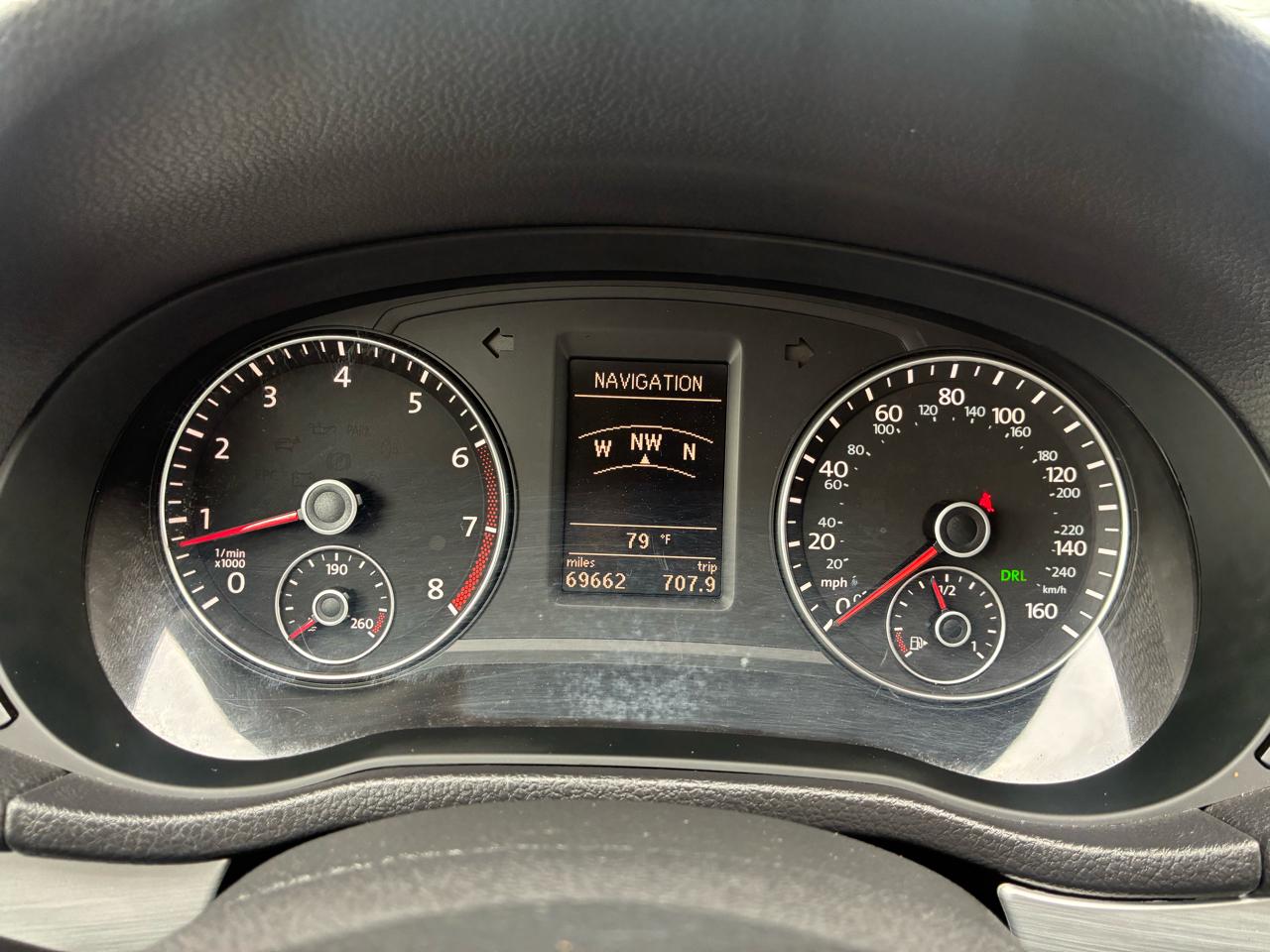 Volkswagen Passat 3.6L V6 SE 2012