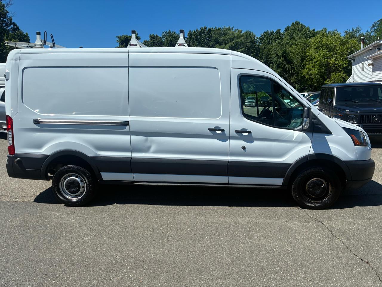 Ford Transit 250 Van Med. Roof w/Sliding Pass. 148-in. WB 2019