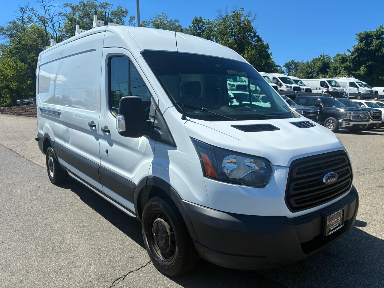 Ford Transit 250 Van Med. Roof w/Sliding Pass. 148-in. WB 2019