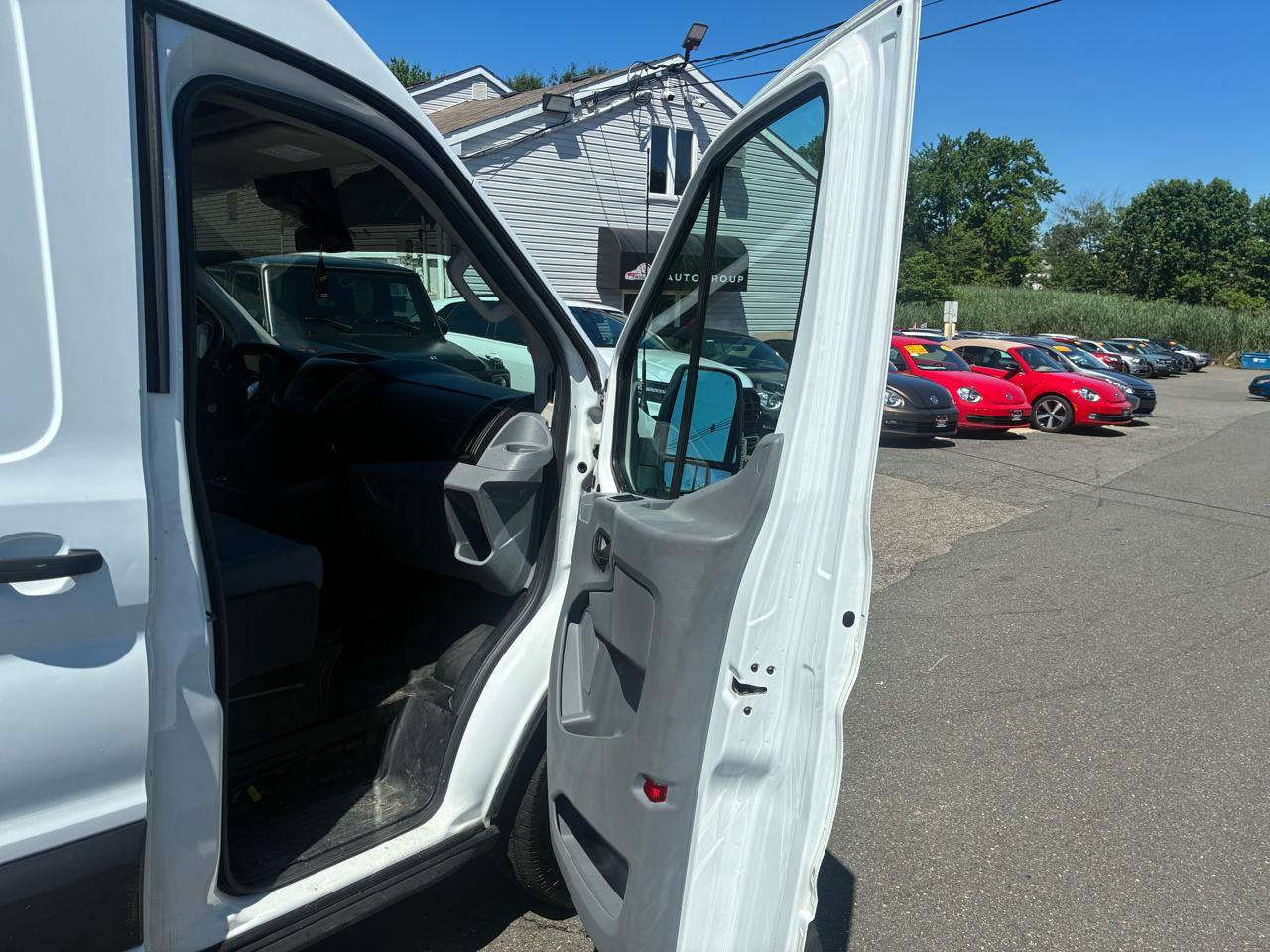 Ford Transit 250 Van Med. Roof w/Sliding Pass. 148-in. WB 2019