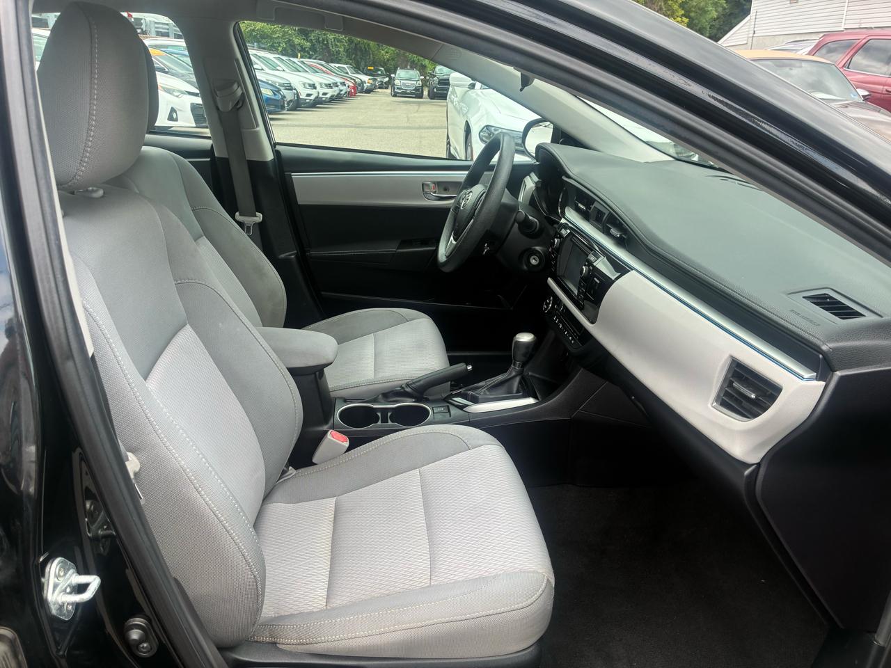 Toyota Corolla LE CVT 2015