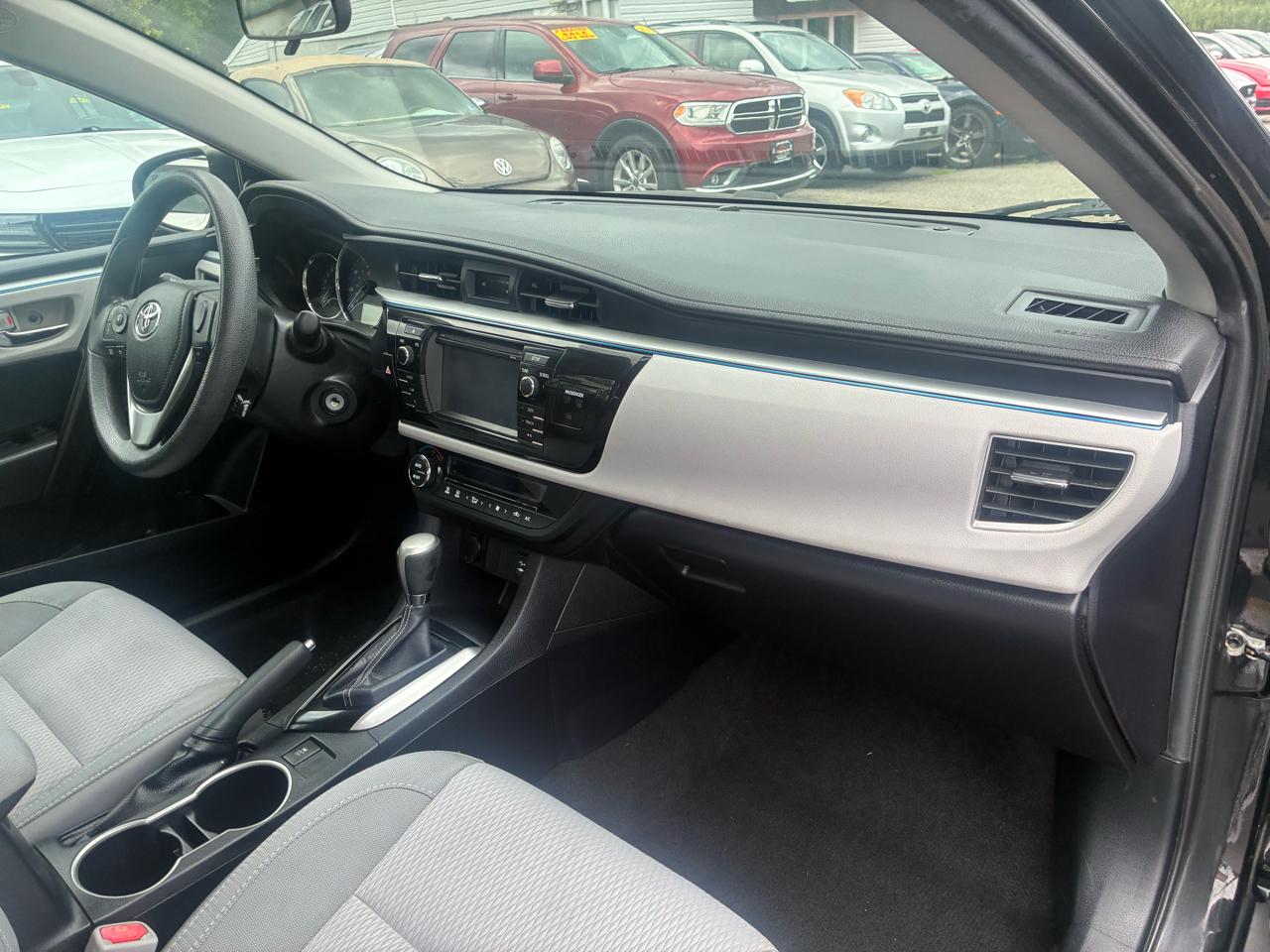 Toyota Corolla LE CVT 2015