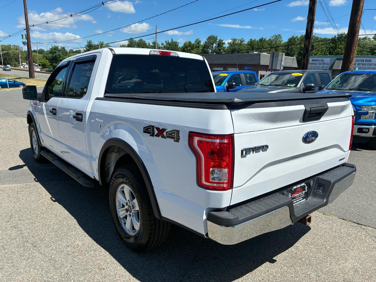 Ford F-150 XLT SuperCrew 6.5-ft. Bed 4WD 2015